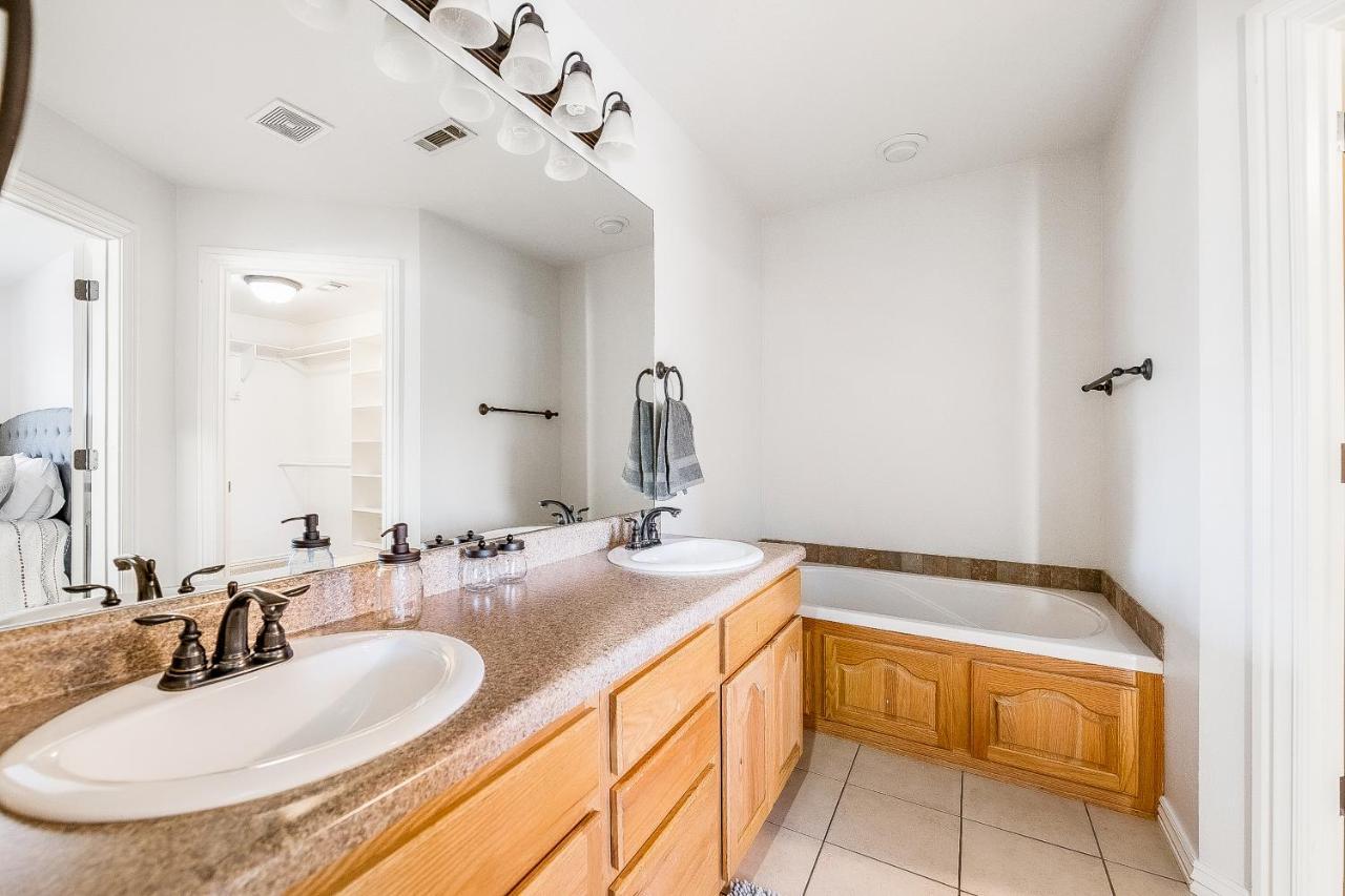 The Stay In Fay Fayetteville Bagian luar foto